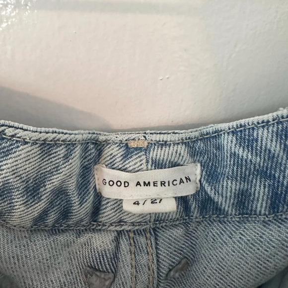 Good American Light Wash High Waisted Straight Leg Jeans - Picture 4 of 5